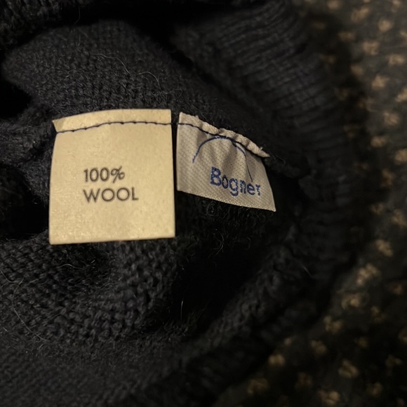 Bogner wool ski hat in Navy great condition - Picture 3 of 3